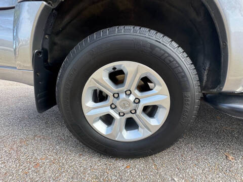 2004 Toyota Sequoia Limited