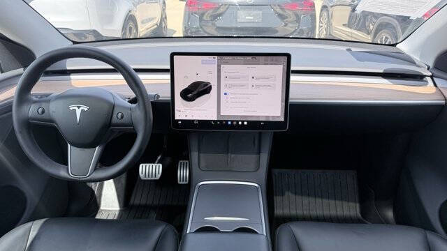 2024 Tesla Model Y Performance