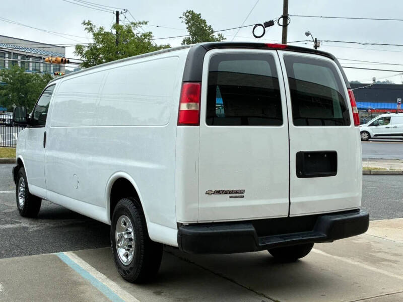 2015 Chevrolet Express 2500