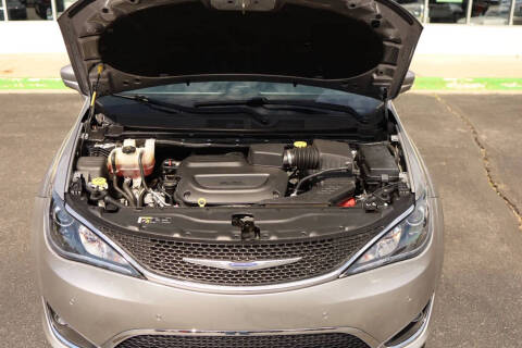 2020 Chrysler Pacifica Touring