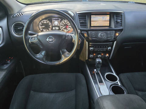 2014 Nissan Pathfinder SV