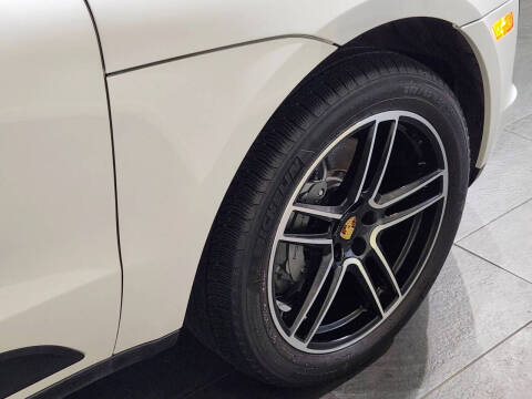 2020 Porsche Macan S