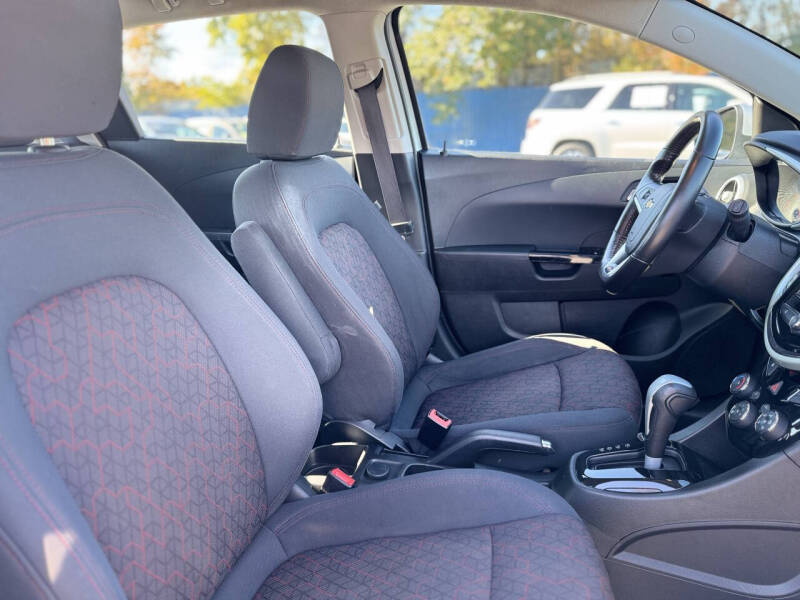 2017 Chevrolet Sonic LT Auto