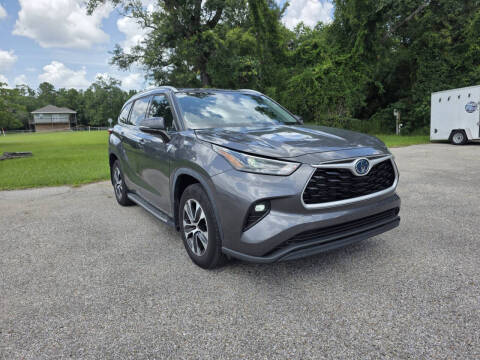 2022 Toyota Highlander Hybrid XLE