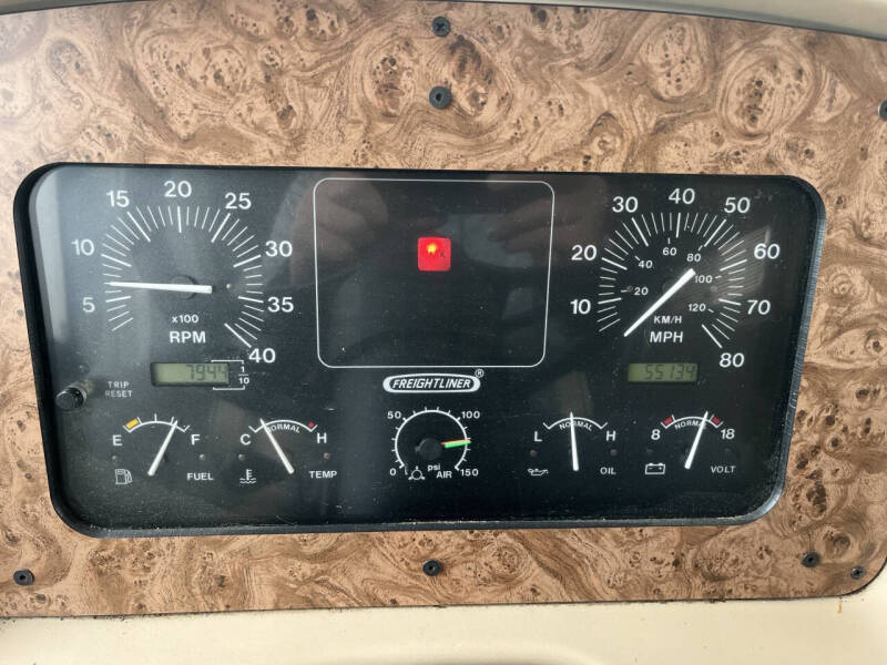 1998 Freightliner XC Chassis