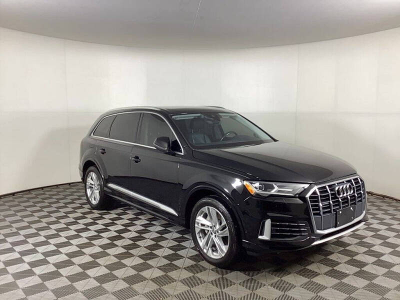 2020 Audi Q7 Premium Plus's photo