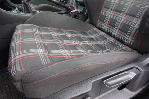 2016 Volkswagen Golf GTI S