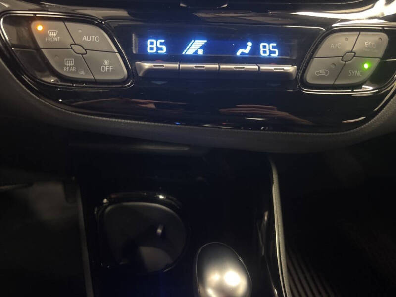 2021 Toyota C-HR XLE