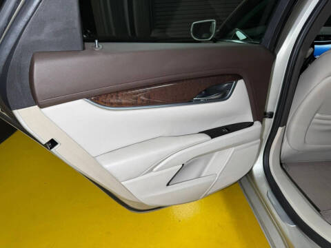 2013 Cadillac XTS Luxury Collection