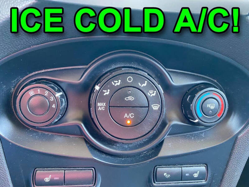 2011 Ford Fiesta SES