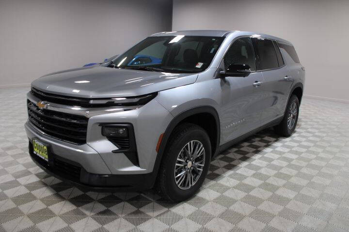 2024 Chevrolet Traverse LS