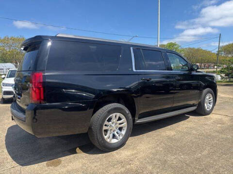 2018 Chevrolet Suburban LT