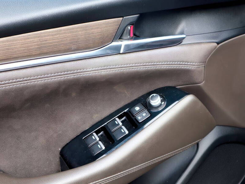 2018 Mazda MAZDA6 Signature