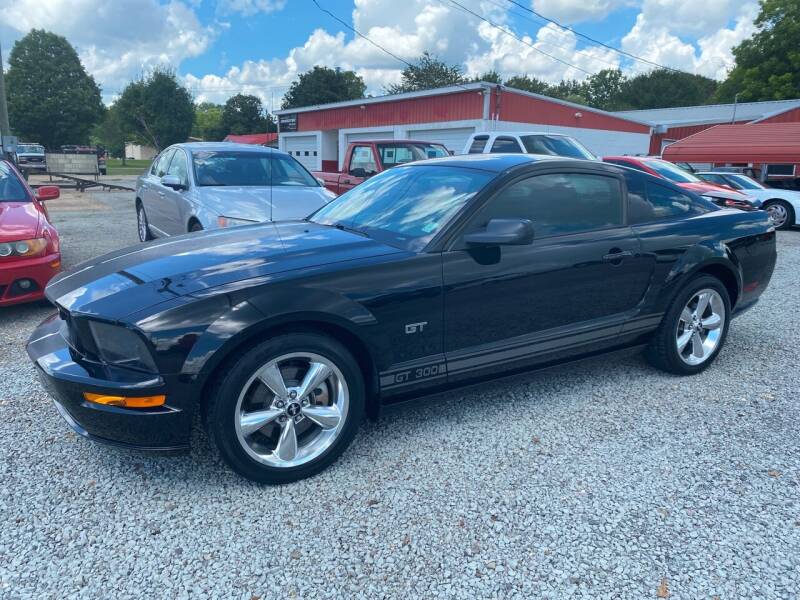 2006 Ford Mustang for sale at VAUGHN'S USED CARS in Guin AL