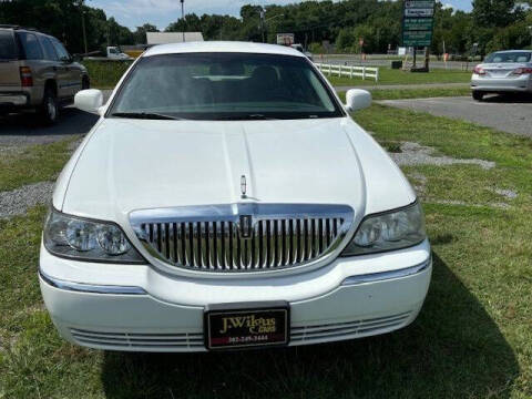 2007 Lincoln Town Car for sale at J Wilgus Cars in Selbyville DE