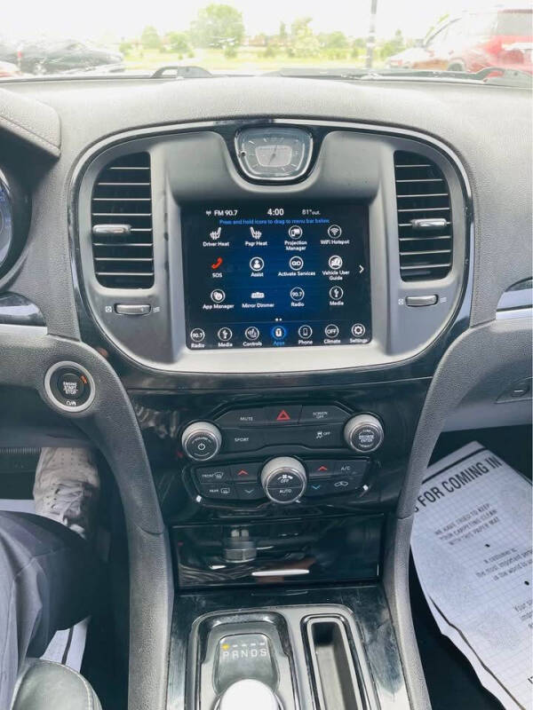 2019 Chrysler 300 S