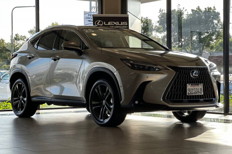 2025 Lexus NX 450h+