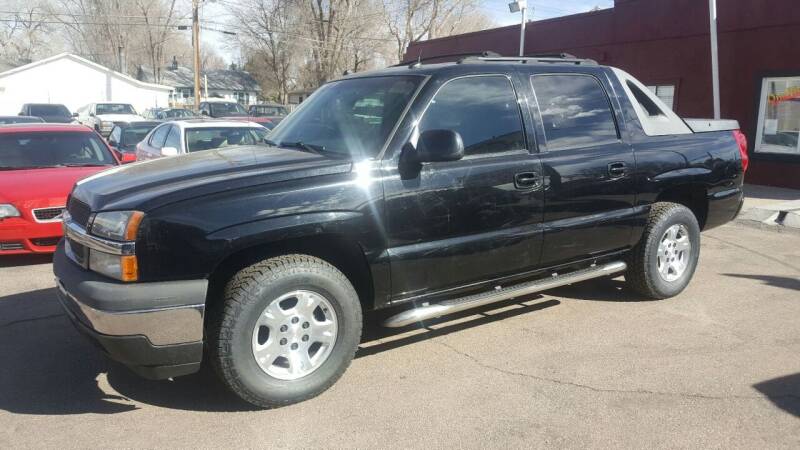 2005 Chevrolet Avalanche for sale at B Quality Auto Check in Englewood CO