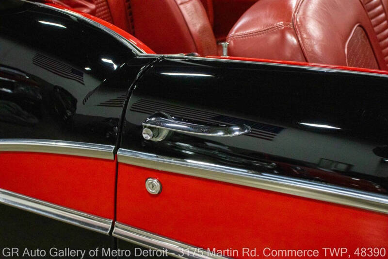 1955 Oldsmobile 98 Starfire