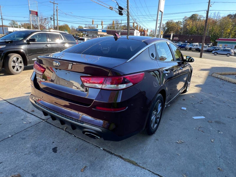 2020 Kia Optima LX photo 6