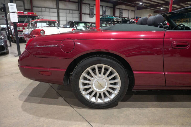 2004 Ford Thunderbird Deluxe
