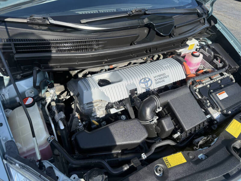 2014 Toyota Prius Three
