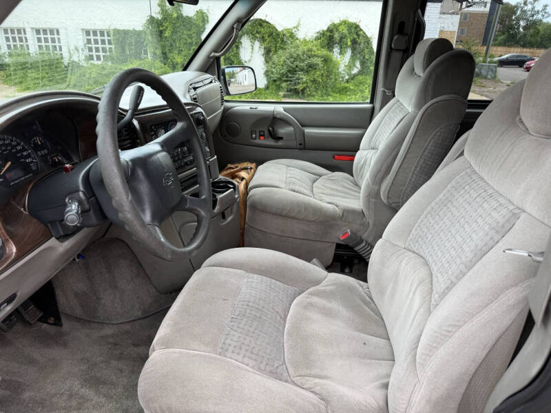 2003 Chevrolet Astro