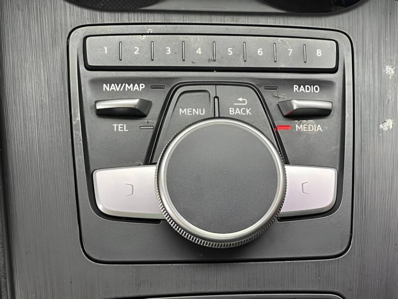 2019 Audi A4 Premium Plus 40 TFSI