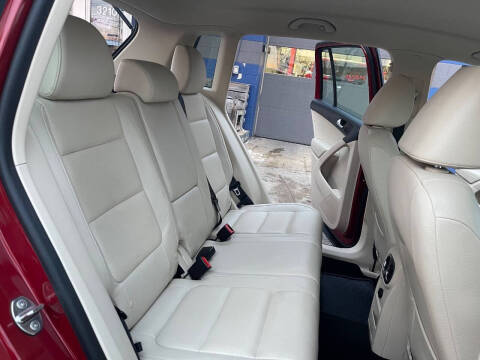 2016 Volkswagen Tiguan 2.0T SE 4Motion