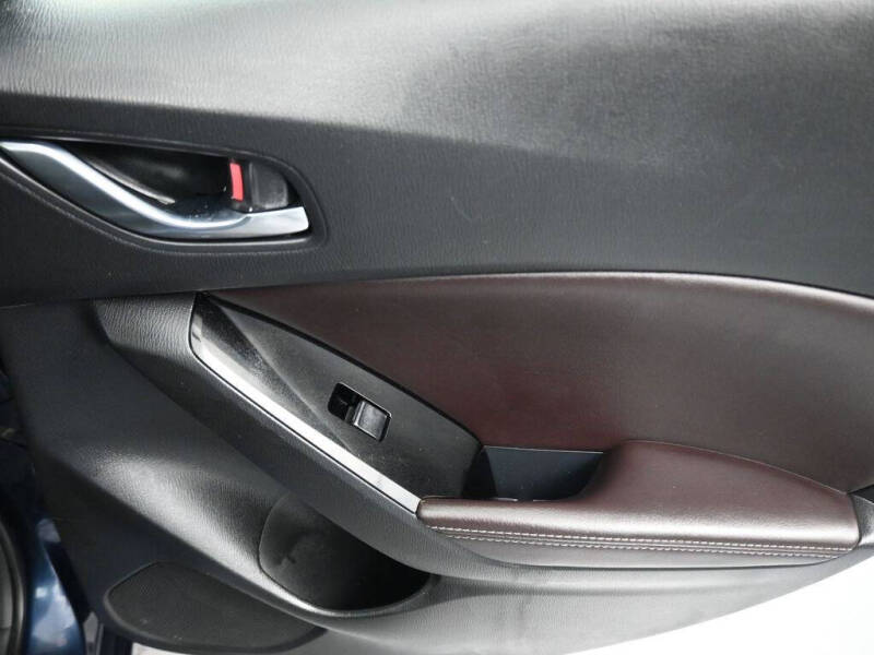 2017 Mazda MAZDA3 Touring