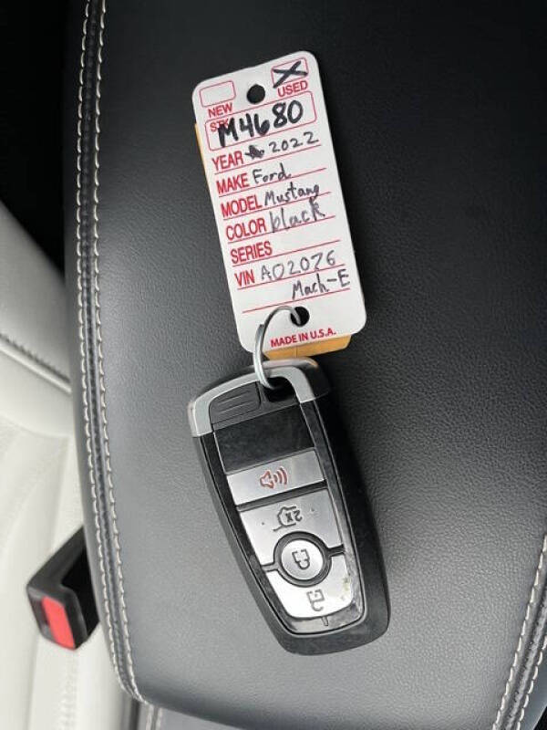 2022 Ford Mustang Mach-E Premium