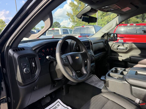 2024 Chevrolet Silverado 1500 Custom