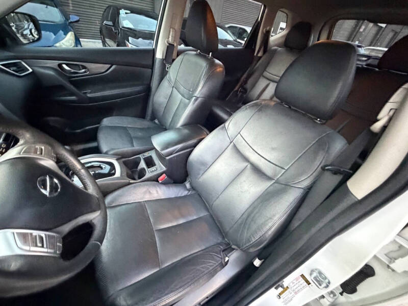 2015 Nissan Rogue SL