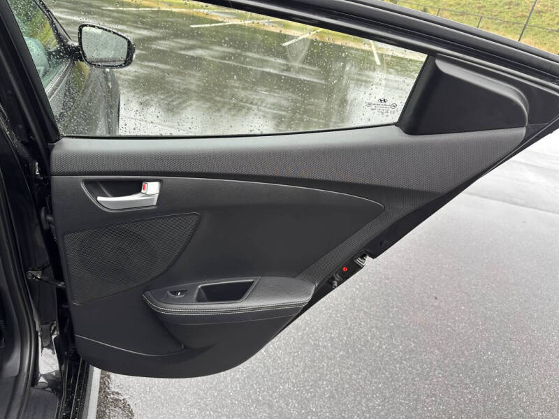 2015 Hyundai Veloster Turbo