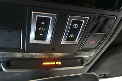 2023 Land Rover Defender 110 X-Dynamic SE