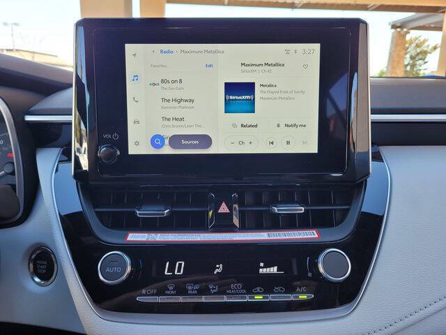 2026 Toyota Corolla Hatchback SE