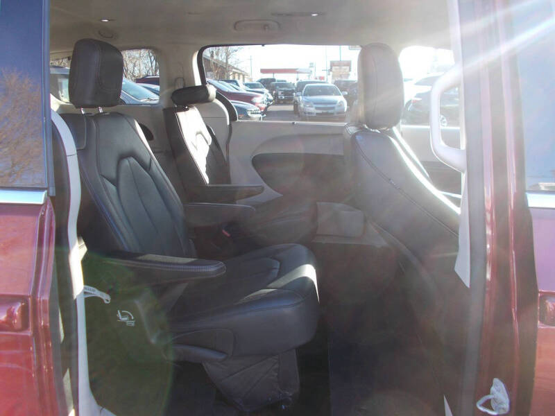 2020 Chrysler Pacifica Touring L