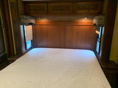 2013 Freightliner MH Chassis