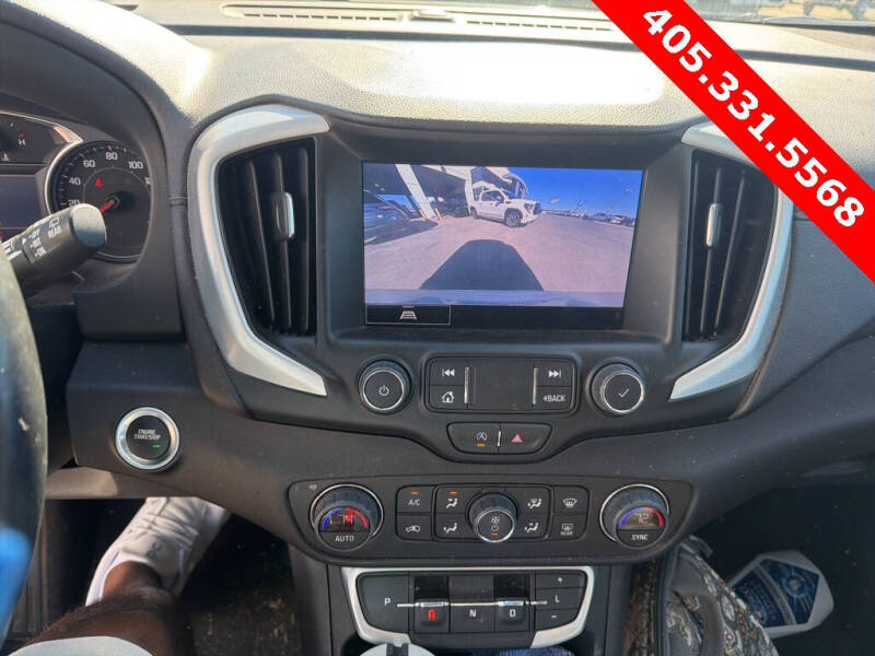 2023 GMC Terrain SLT