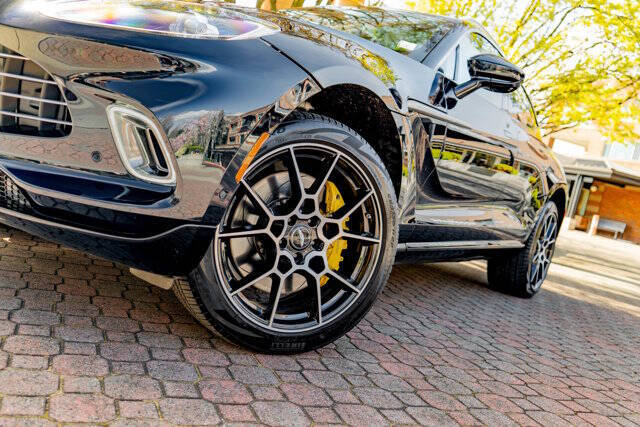 2021 Aston Martin DBX 54