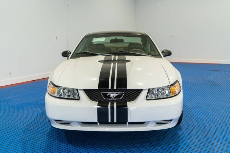 1999 Ford Mustang for sale at Easy Car in Miami FL