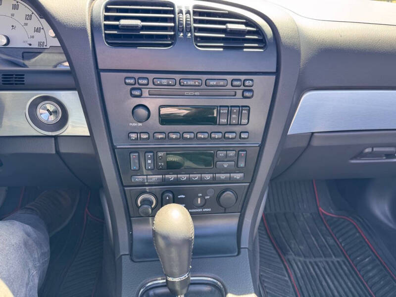 2002 Ford Thunderbird Deluxe