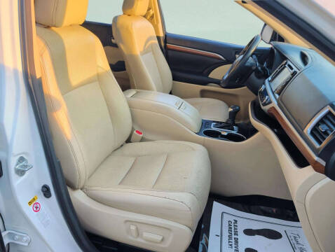 2018 Toyota Highlander Limited Platinum