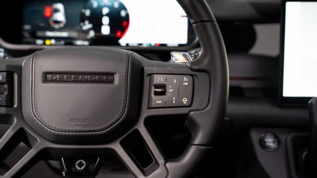 2025 Land Rover Defender