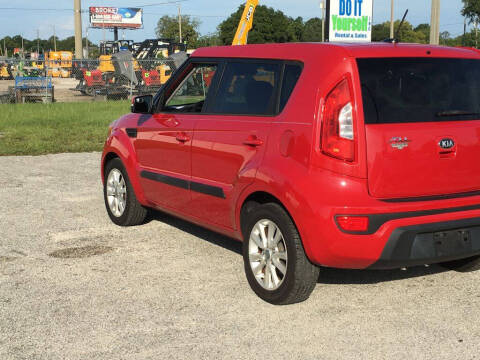 2013 Kia Soul +