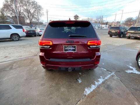 2017 Jeep Grand Cherokee Laredo