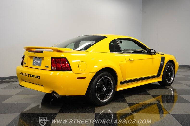 2004 Ford Mustang GT Deluxe