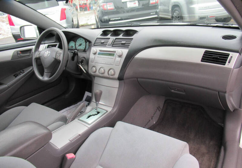 2005 Toyota Camry Solara SE