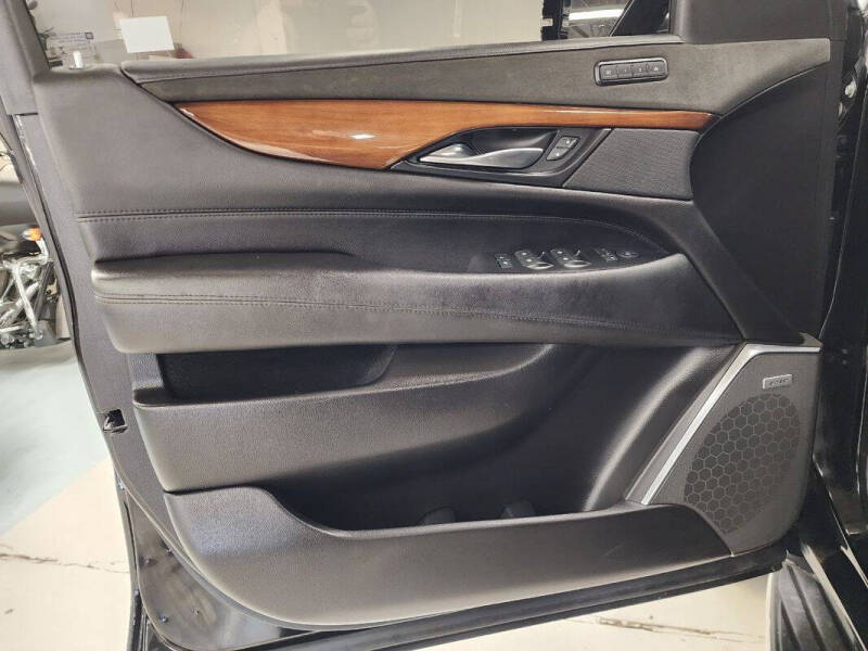 2019 Cadillac Escalade ESV Luxury