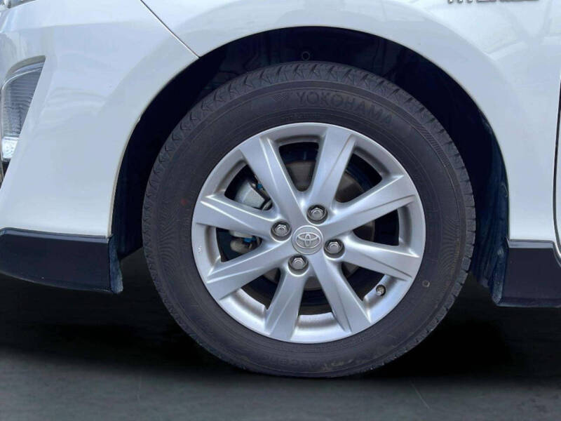 2017 Toyota Prius c One